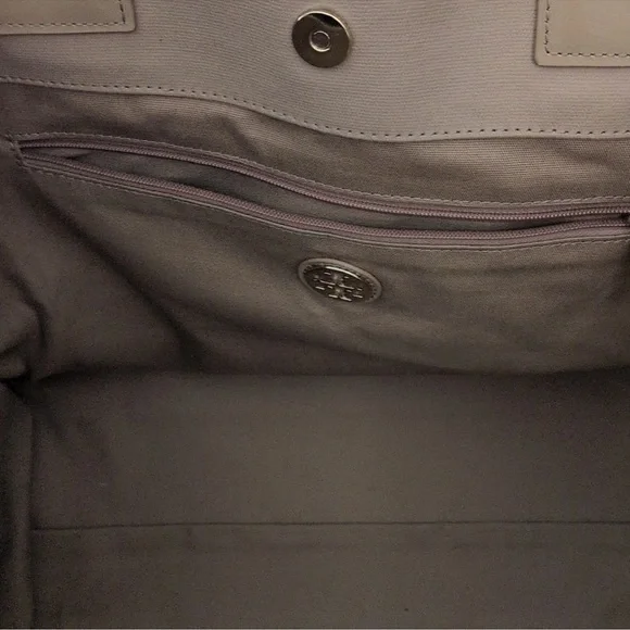 Tory Burch Ella Tote Bag Women Beige Tan Nylon Patent
Logo Shoulder Bag - Picture 10 of 10